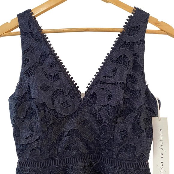 Ministry of Style Size AU6 US2 Navy Blue Lace Dahliah Midi Flare Dress New $229 - Picture 3 of 11